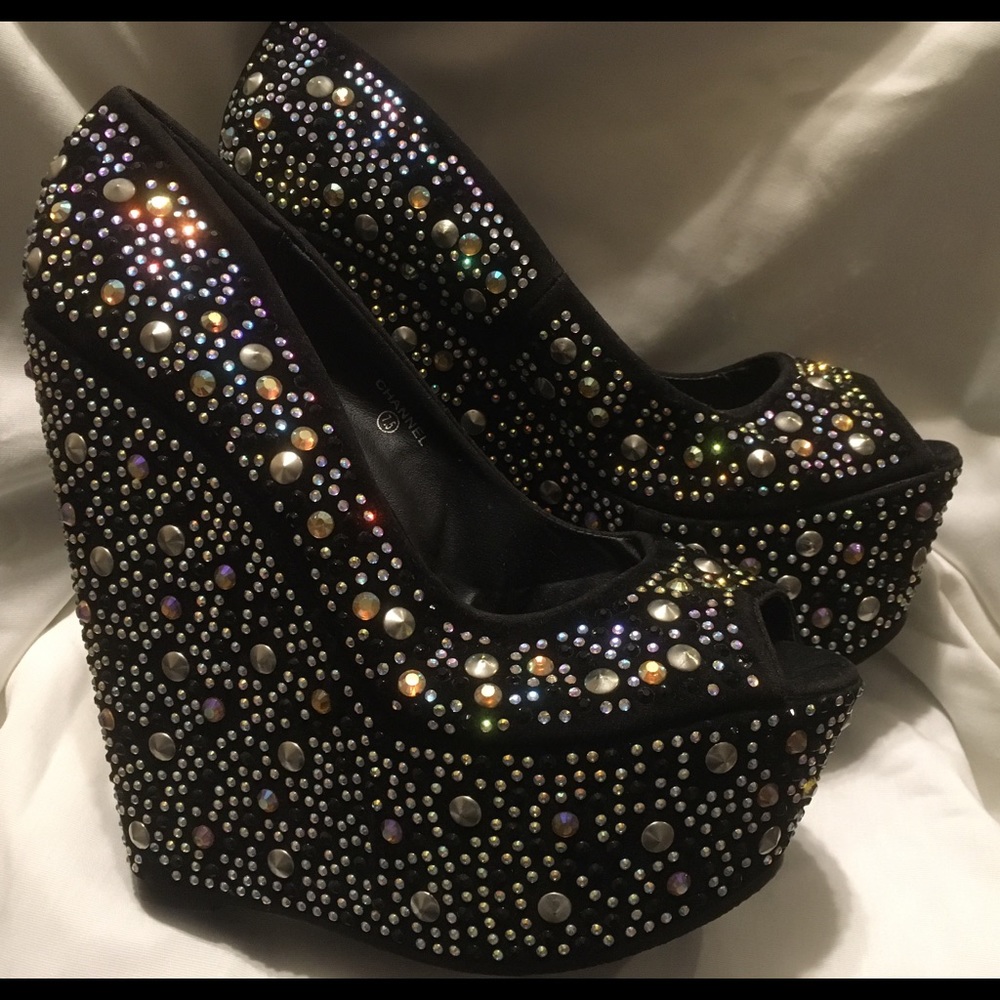 Kiss Kouture Wedge Heels -Dazzling/Sparkly Women’s size 7.5